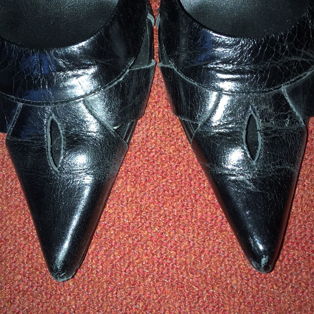 Dollhouse Lizette Leather cutout heels - Picture 6 of 7